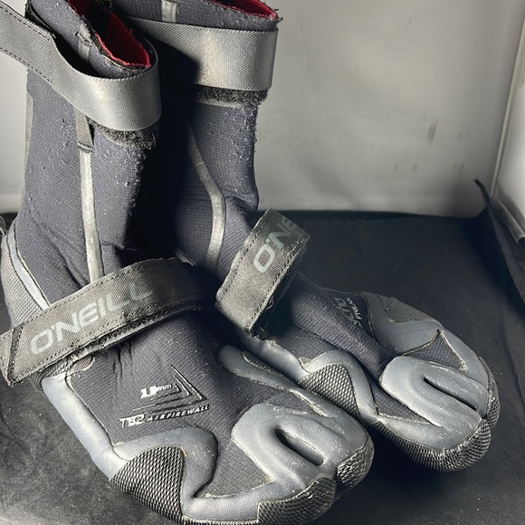 O'Neill Psycho Freak 3.5mm Split Toe Boots size 6 - Picture 2 of 7
